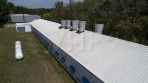 Wentylacja kurnika - wentylacja z wentylatorami wyciągowymi różnej średnicy